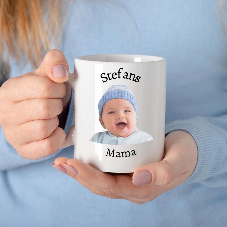 Kind und Mama Fototasse mit Gesicht und Namen gestalten